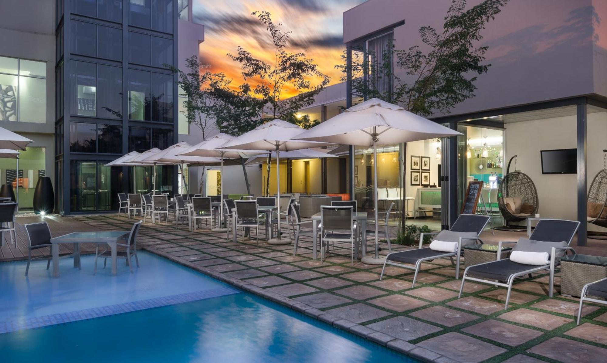 Protea Hotel By Marriott Ъпингтън Екстериор снимка