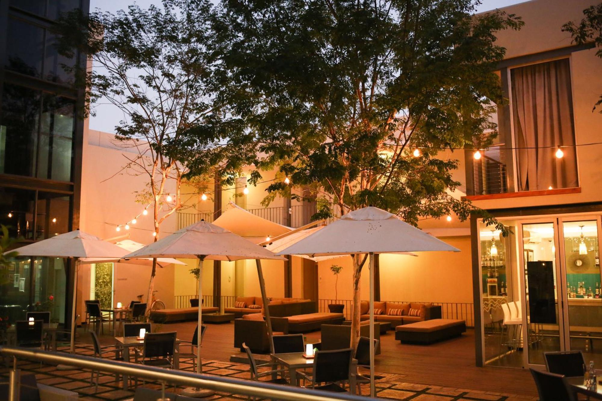 Protea Hotel By Marriott Ъпингтън Екстериор снимка